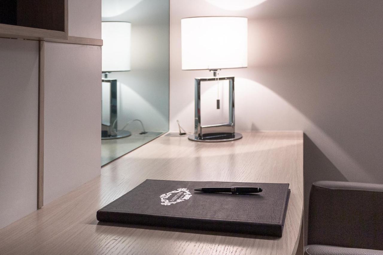 Harry'S Bar Trevi Luxury Apartments - Modelli Roma Ngoại thất bức ảnh